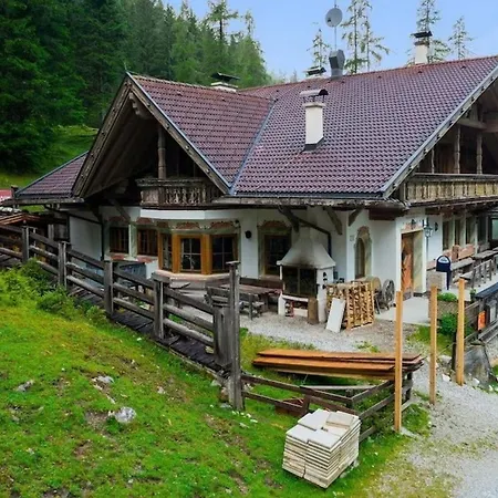 Cozy And Relaxing Chalet With Sauna - What'app - 0034-635-518-057 - For Reservations! Hébergement de vacances Neustift im Stubaital