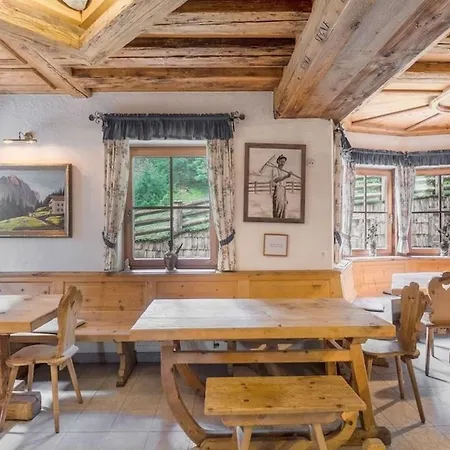 Cozy And Relaxing Chalet With Sauna - What'app - 0034-635-518-057 - For Reservations! Vakantiehuis